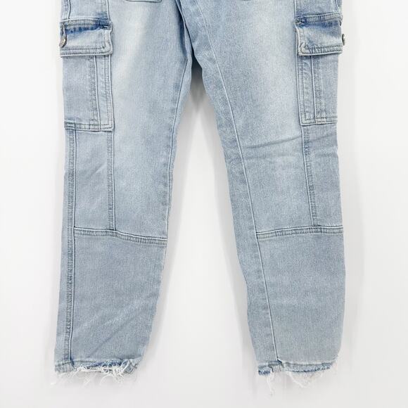 Kancan Estilo Cargo Jeans Cropped Raw Hem Light Wash Utility Womens Size 24 - Picture 5 of 10